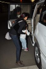 Sushmita Sen snapped at the Airport, Mumbai on 12th Oct 2012,1 (8).JPG